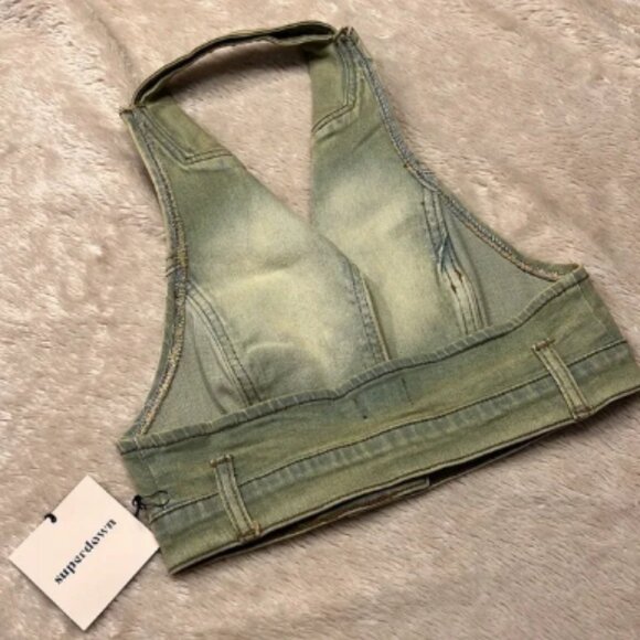 SUPERDOWN Revolve Cindy Halter Top - Picture 2 of 3